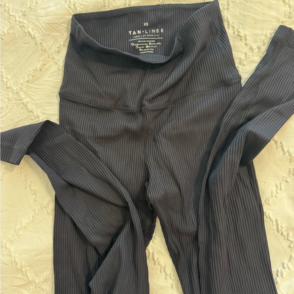 Tan Lines leggings